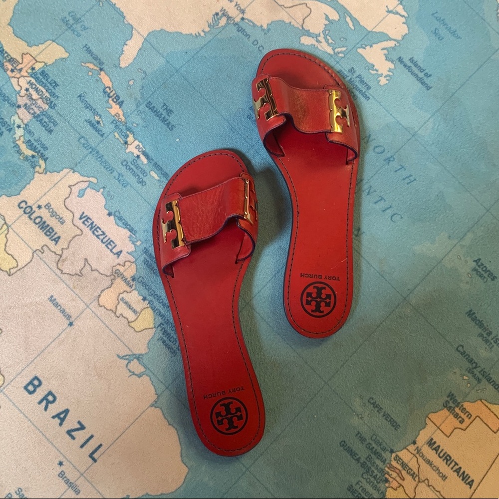 Red Tory Birch slides in red with gold hardware Size 8.5. NWOT.